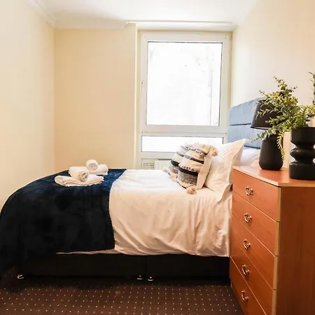 Cosy Property Right By Warren Street Station! Free Wifi! Apartment *