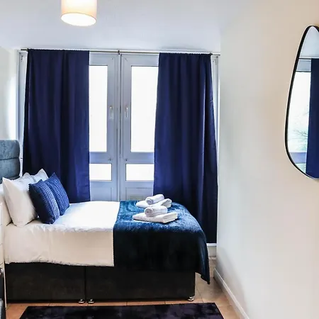 Apartment Cosy Property Right By Warren Street Station! Free Wifi! London