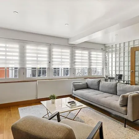 Luxury Next To Hyde Park Apartment London