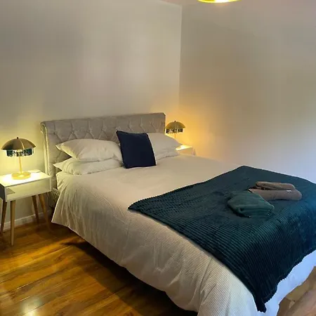 Apartamento Elegant 2 Bedroom Flat In Chiswick Near Tube Stations Londres