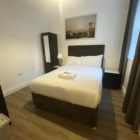 Blackheath Guest house *