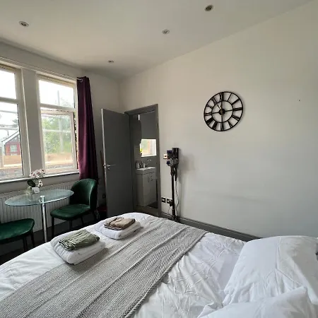C41-cozy Flat In Finchley Апартаменты *