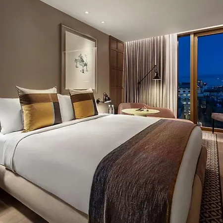 The Londoner Hotel