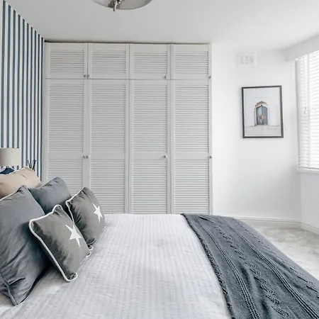 Chic 1 Bed Flat Zone 2 Hampstead Swiss *