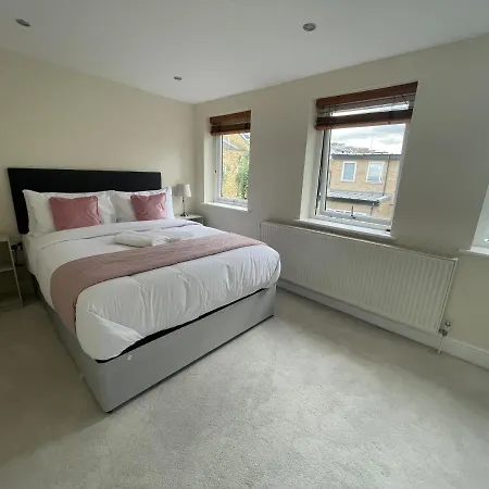 Holiday home Second Nest Islington Town House *