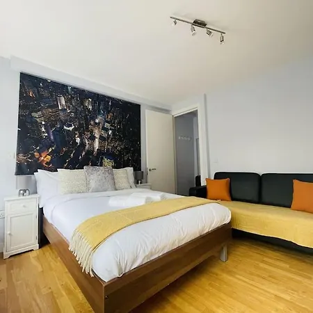 The Hampstead Apartment *