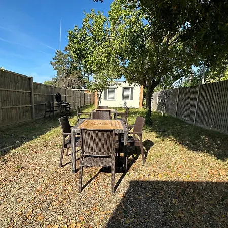 Holiday home North Spacious: 7-bedroom Group Retreat With Gym *