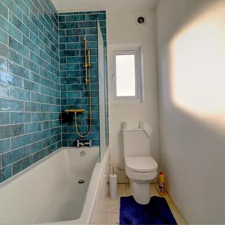 Homestay Davis Street
