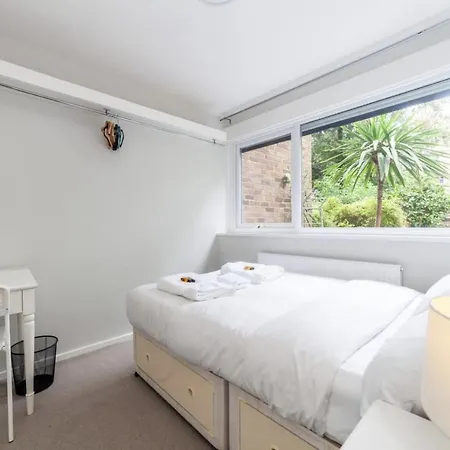 Apartment Peaceful Renovated 5bdr House Wgarden