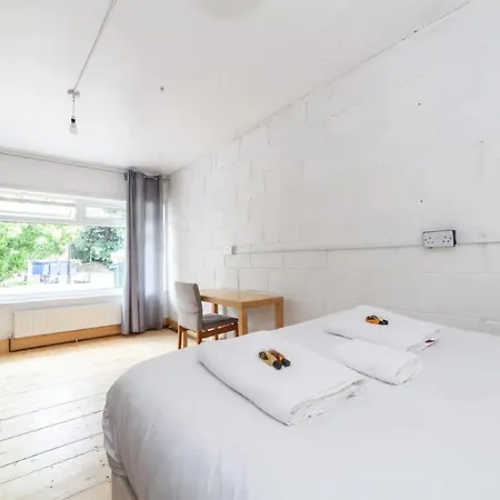 Peaceful Renovated 5bdr House Wgarden