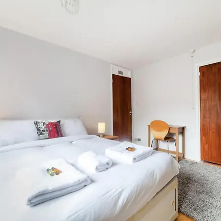 Apartment Peaceful Renovated 5bdr House Wgarden *