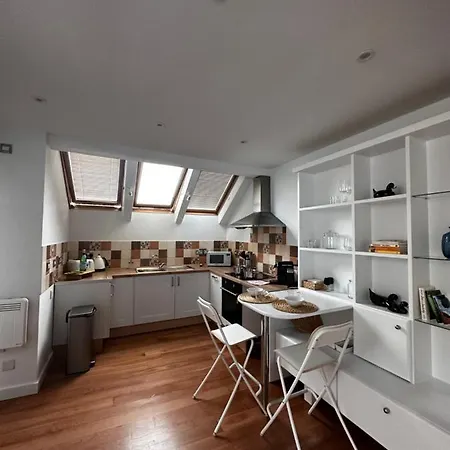 Flat In The Heart Of Hampstead, Apartment
