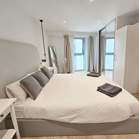 Apartment Beautiful 2 Bedroom Flat In Battersea London