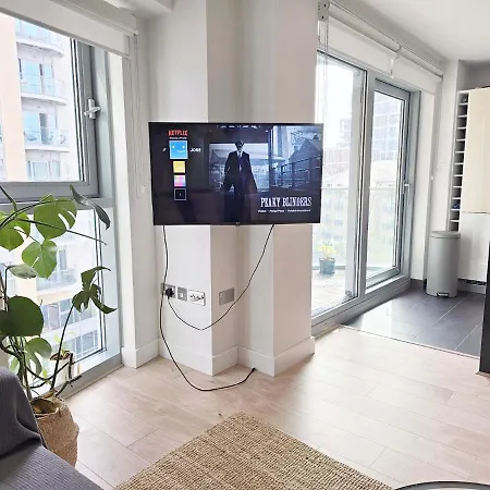 Apartment Beautiful 2 Bedroom Flat In Battersea
