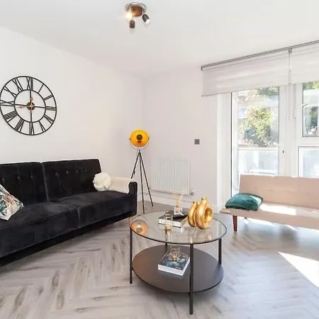 Chelsea Battersea Luxury 5 Star Prime Location London
