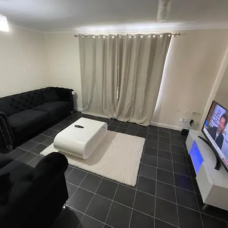 Holiday home Lovely 3-bedroom Townhouse