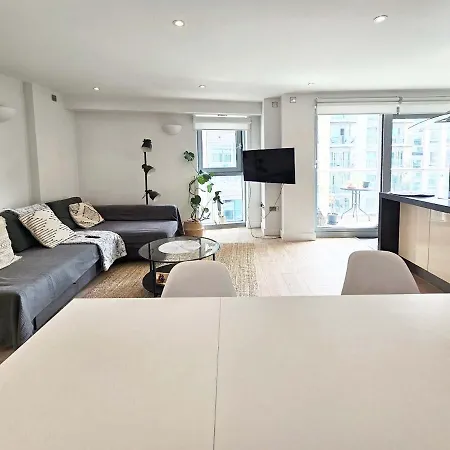 Beautiful 2 Bedroom Flat In Battersea Apartamento Londres