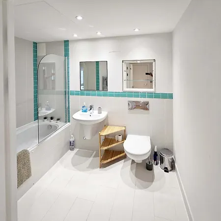 Apartamento Beautiful 2 Bedroom Flat In Battersea Londres