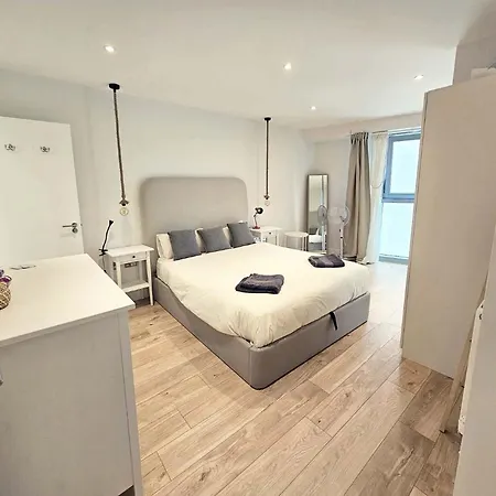 Apartment Beautiful 2 Bedroom Flat In Battersea *