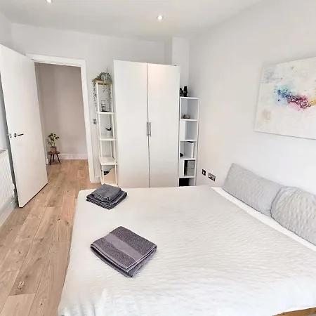 Apartment Beautiful 2 Bedroom Flat In Battersea London