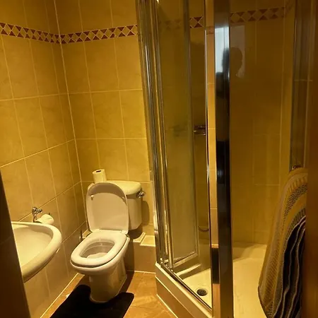 Homestay Double With En-suite Bathroom *