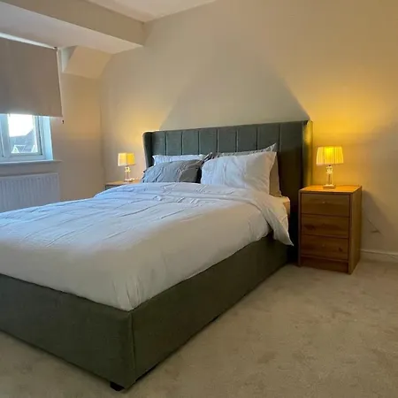 Holiday home Lovely 3-bedroom Townhouse Harold Wood