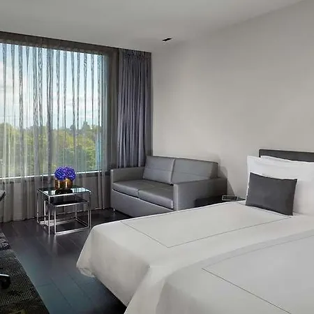 Park Plaza London, Park Royal Londres