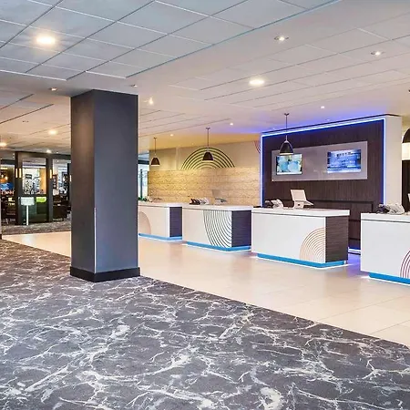 Novotel West 4*