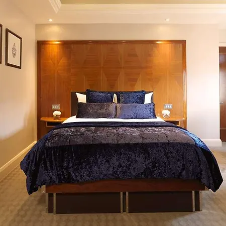 Radisson Blu Hotel, Tottenham Court Road - Formerly Kenilworth Londen