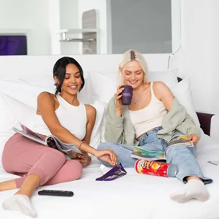 Yotel *