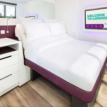 Hotel Yotel *