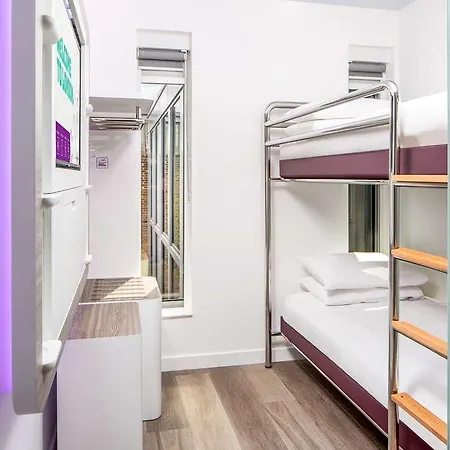 Yotel Hotel *