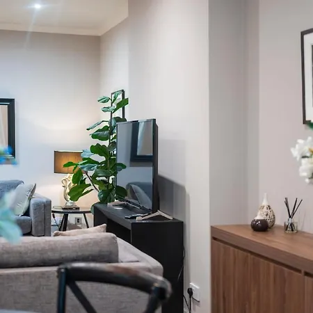 Apartament Hampstead Garden Flat-hosted By Sweetstay
