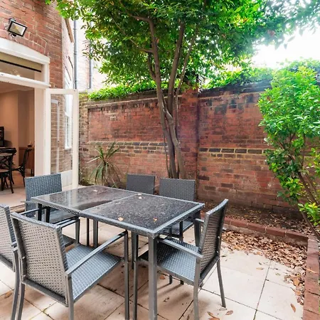 Apartament Hampstead Garden Flat-hosted By Sweetstay