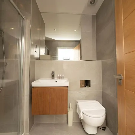 Apartment The Hampstead Hideout - Glamorous 3bdr Flat With Balcony *