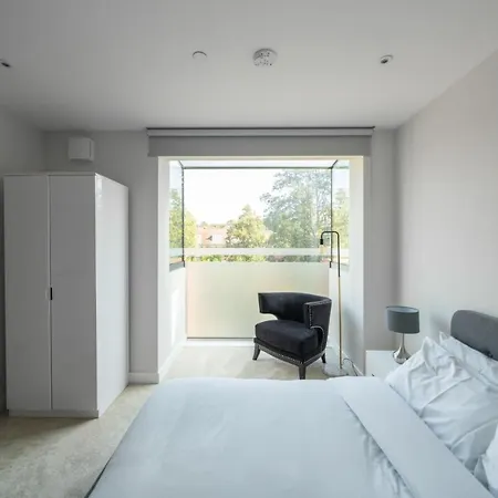 Apartment The Hampstead Hideout - Glamorous 3bdr Flat With Balcony *
