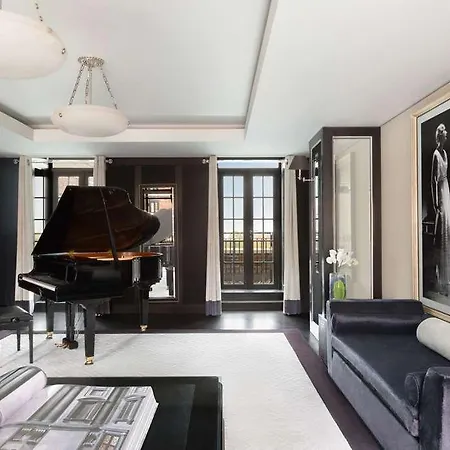 Grosvenor House 5*