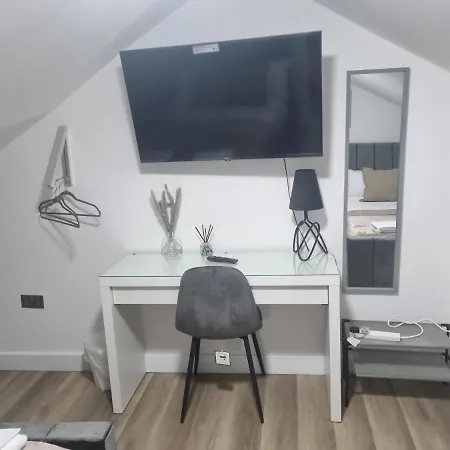 Tw11 - Book A Room Or Entire Apartment *
