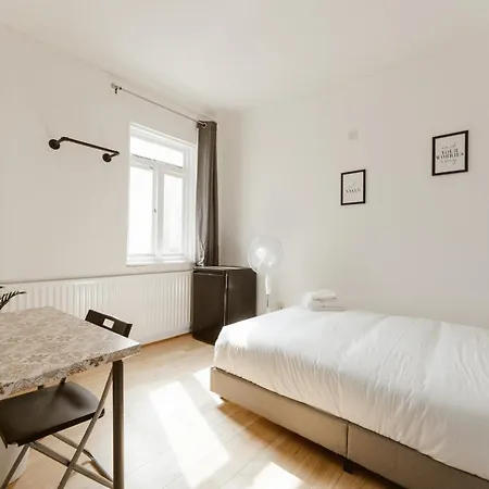 Leyton Comfy Double -50 Πανσιόν *