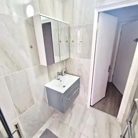 Vibrant 2-Bedroom Flat With Elevator In Marylebone, Close To Hyde Park & Edgware Road