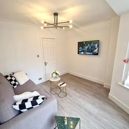 Apartment Vibrant 2-Bedroom Flat With Elevator In Marylebone, Close To Hyde Park & Edgware Road London
