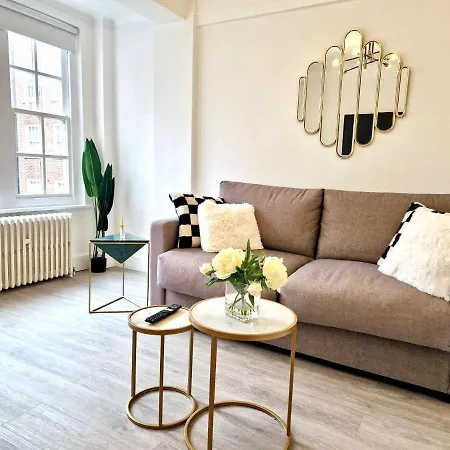 Vibrant 2-Bedroom Flat With Elevator In Marylebone, Close To Hyde Park & Edgware Road London