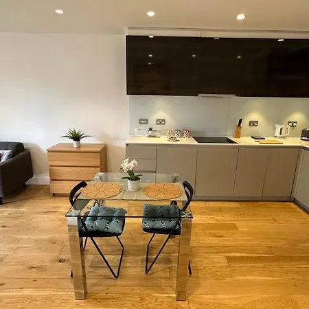 In Luxury * London