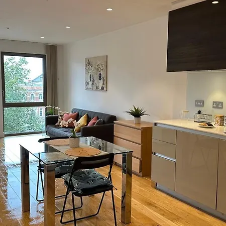 In Luxury Guest house London