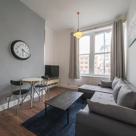Spacious 2 Bedroom In Downtown Apartamento *