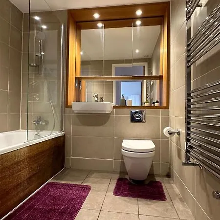 In Luxury Guest house London