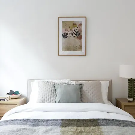 Generously Large 1 Bedroom In Farringdon * Londres