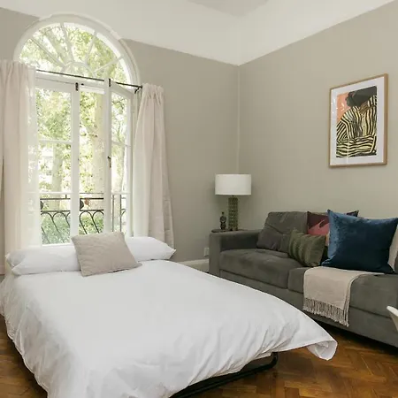 Chic 1 Bedroom In Bloomsbury, Sleeps 4 Apartment *