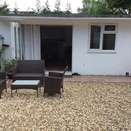 Apartment Studio With Own Garden