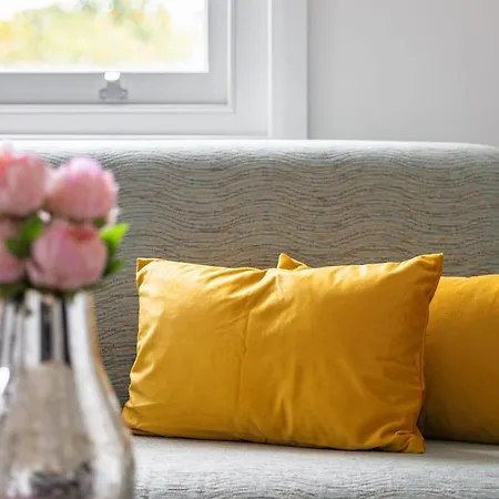 Kensington High Street Apartment *